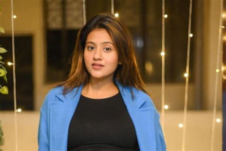 Anjali Arora: The Rising Star in the World of Edutainment Videos