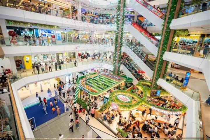 Cali Saigon Mall: A Premier Destination for Shopping and Entertainment in Ho Chi Minh City