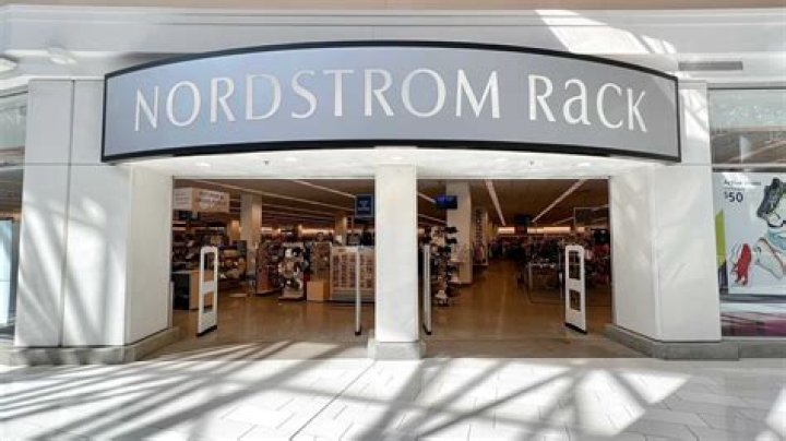 Can I Make Nordstrom Returns at Nordstrom Rack? A Comprehensive Guide