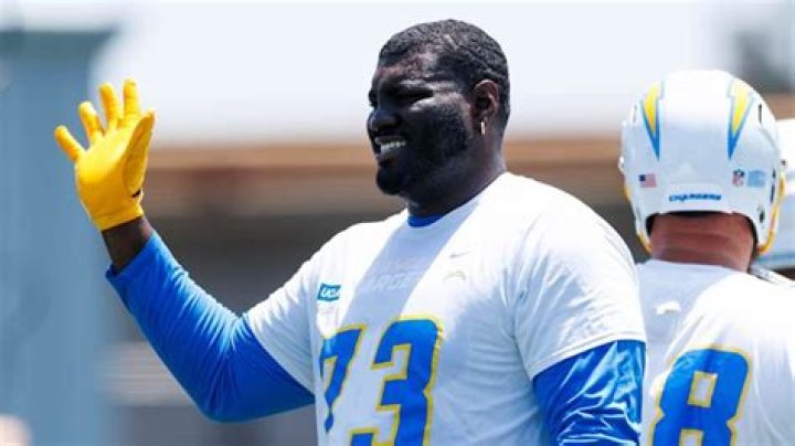Chargers Bolster Offensive Line with Mekhi Becton Deal