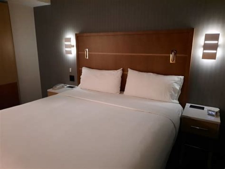 Crowne Plaza HY36 Review: A Comprehensive Guide to Your Ultimate Stay Experience