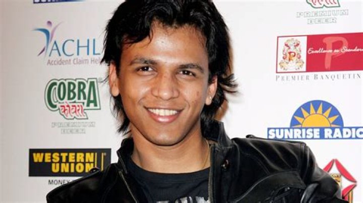 Exploring Abhijeet Sawant's Net Worth in Rupees