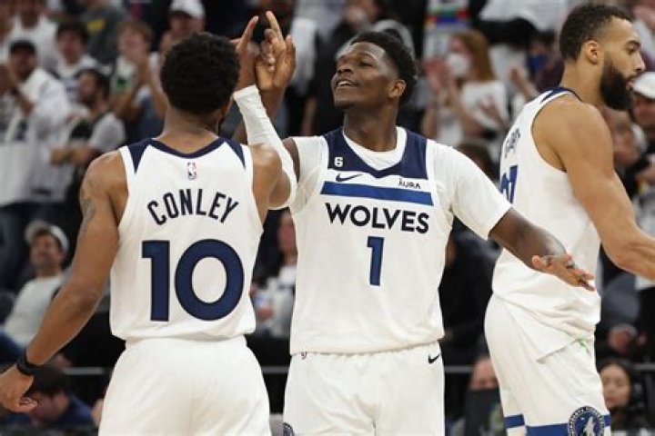 Exploring the Role of Height in Mike Conley Jr.'s Basketball Success