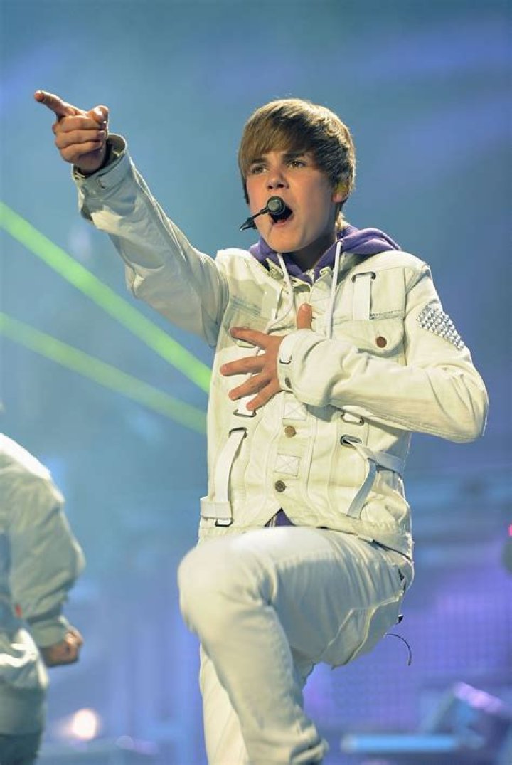 Justin Bieber: Who Dated the Global Pop Icon?