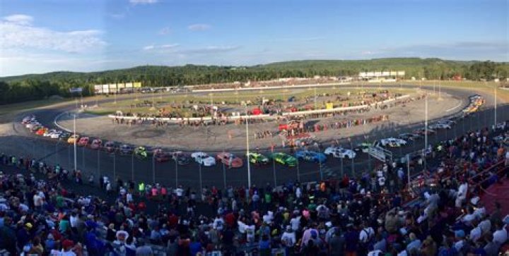 Oxford Plains Speedway: The Thrilling Hub of Racing Enthusiasts